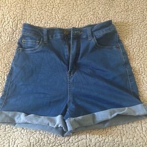 High stretch shorts. Size small but I like my shorts snug so this won’t work.
